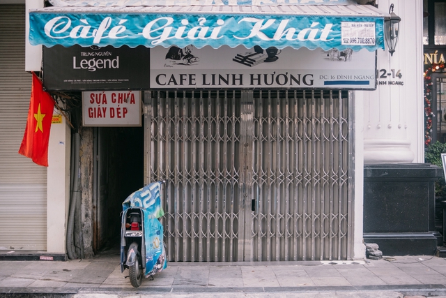 Những khoảnh khắc yên bình mà đẹp lạ của Hà Nội trong ngày đầu năm mới 2025 - Ảnh 22. Những khoảnh khắc yên bình mà đẹp lạ của Hà Nội trong ngày đầu năm mới 2025 - Ảnh 22.