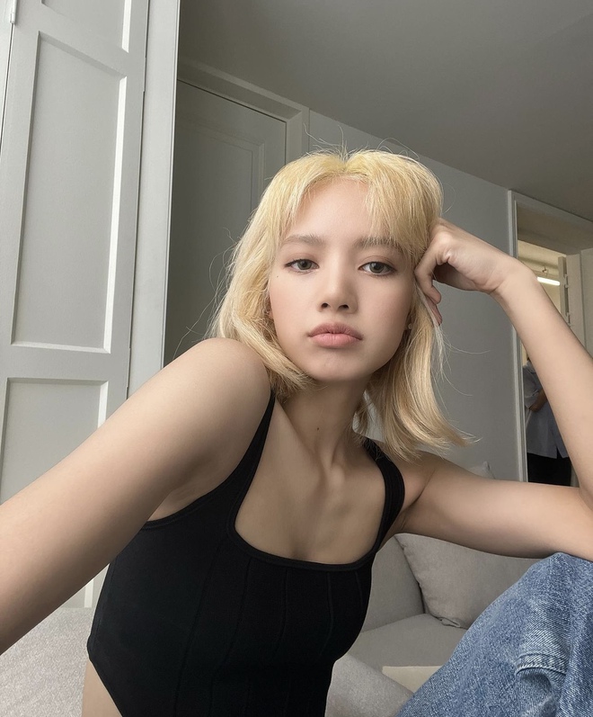 Lisa lại lộ điểm bất thường- Ảnh 18. Lisa lại lộ điểm bất thường- Ảnh 18.