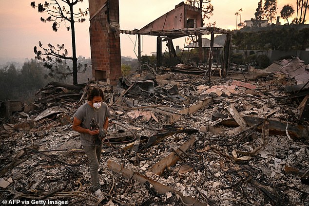 Thông tin bất ngờ liên quan đến vụ cháy kinh hoàng tại “thành phố thiên thần” Los Angeles - Ảnh 1.