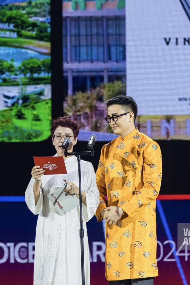 Mỹ nam Vbiz khoe visual &quot;trẻ mãi không già&quot; gây sốt WeChoice Awards 2024, lười đóng phim vẫn hot rần rần - Ảnh 4.