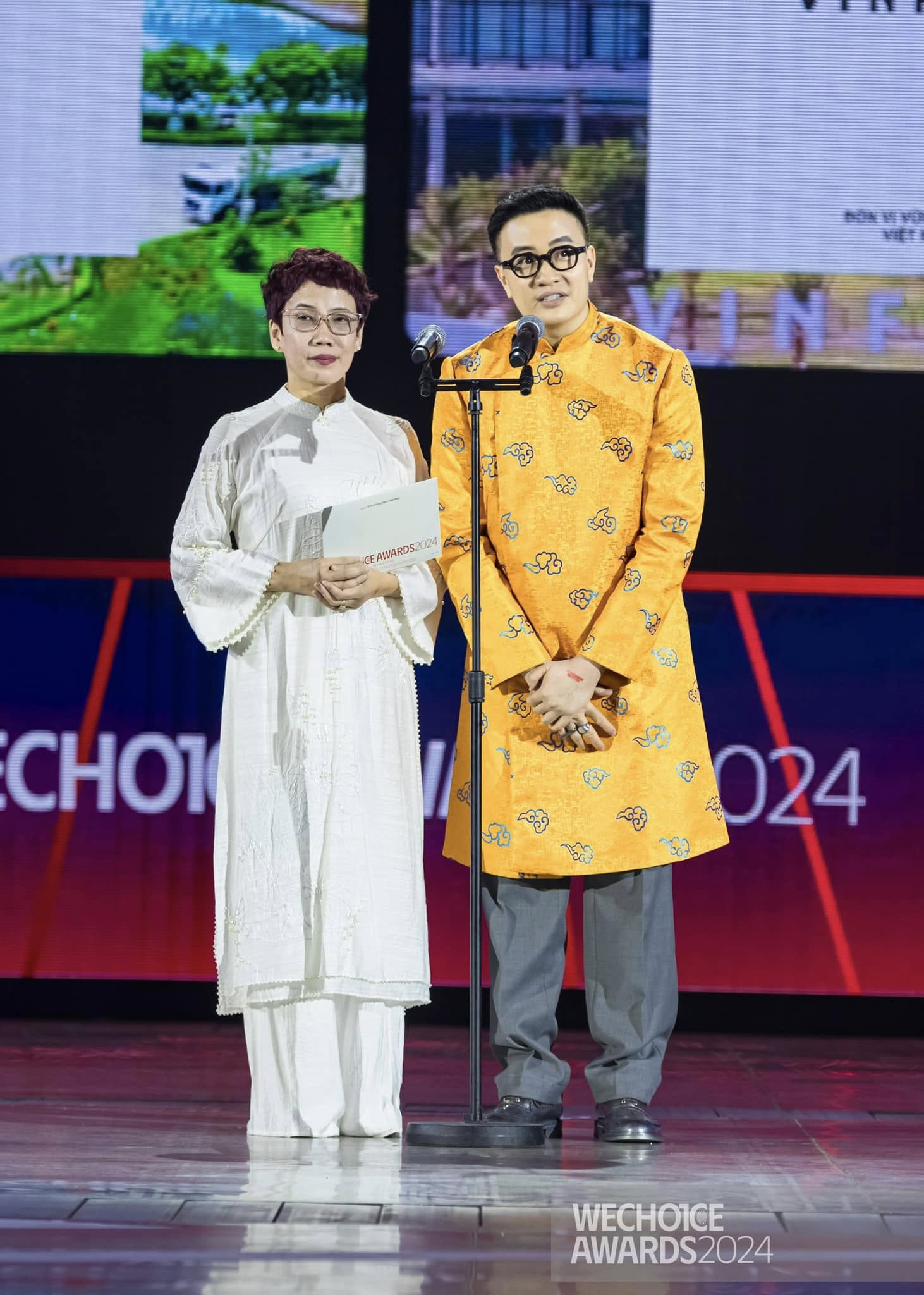 Mỹ nam Vbiz khoe visual &quot;trẻ mãi không già&quot; gây sốt WeChoice Awards 2024, lười đóng phim vẫn hot rần rần - Ảnh 1.