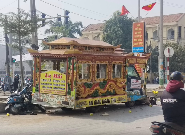 Vụ xe tang tông đôi vợ chồng sắp cưới khiến 1 người tử vong ở Nghệ An: Con nhỏ mới 9 tháng tuổi - Ảnh 1.