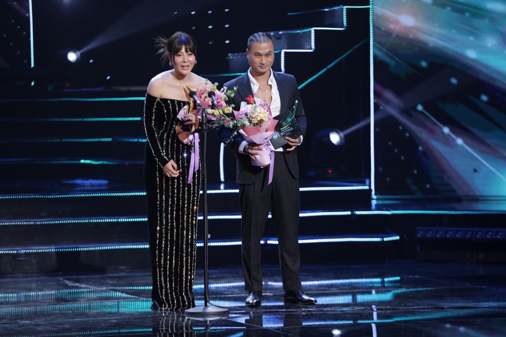 VTV Awards 2024: Độc Đạo càn quét loạt giải lớn, nam diễn viên xuất sắc nhất là cái tên không phải bàn cãi - Ảnh 3.