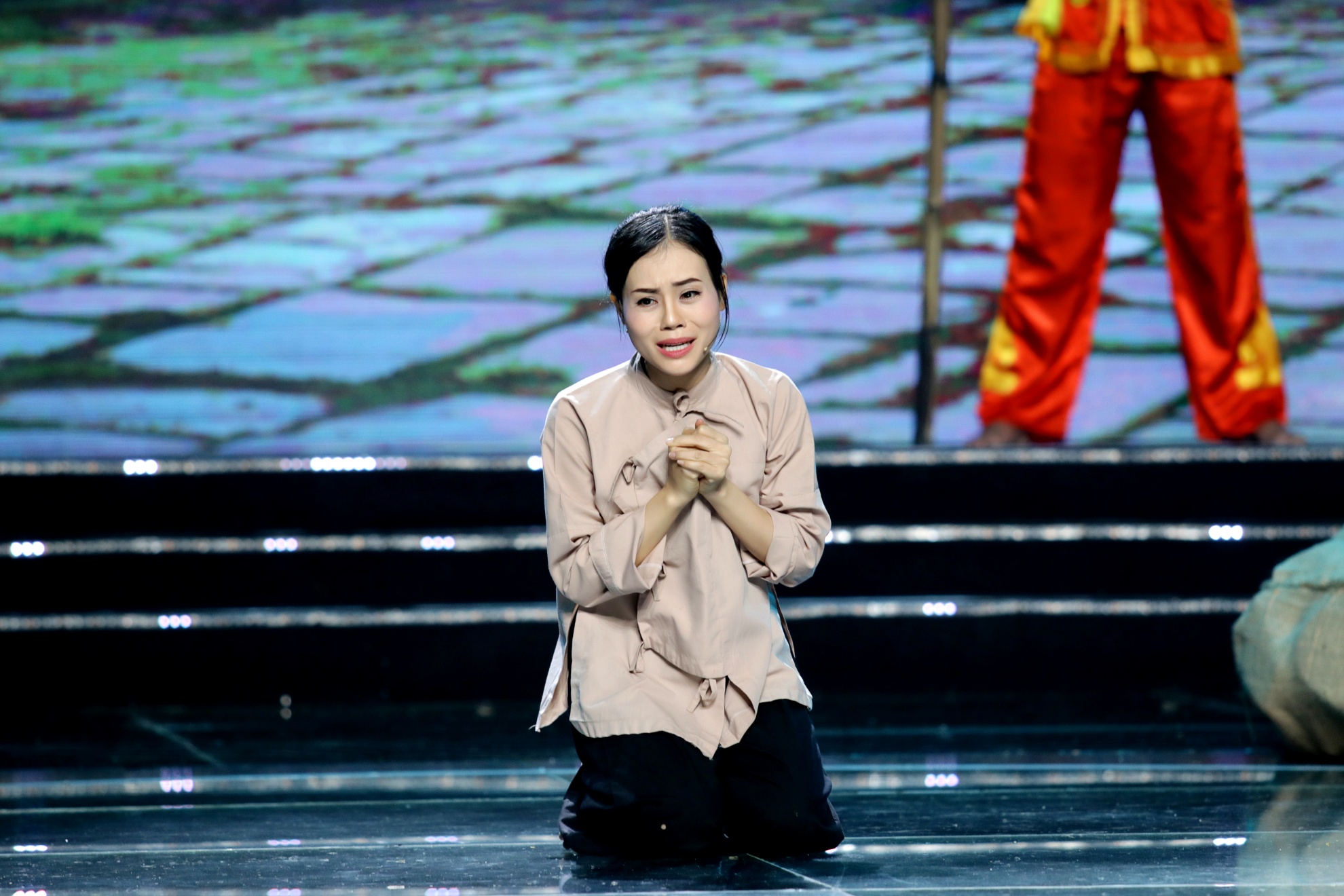 Quán quân "Tinh hoa hội tụ" 2024 trải lòng về biến cố mất mẹ- Ảnh 3. Quán quân "Tinh hoa hội tụ" 2024 trải lòng về biến cố mất mẹ- Ảnh 3.