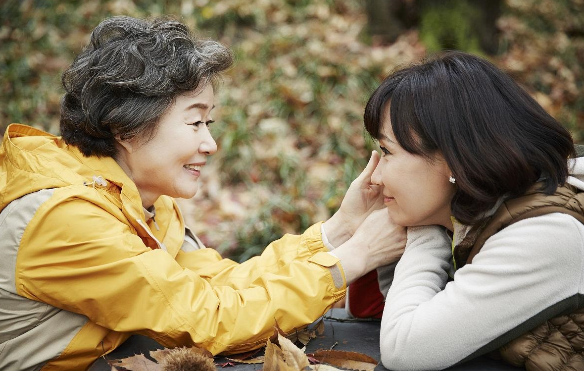 Sáng Mùng 2 về nhà nội, tôi không ngờ chờ đợi mình lại là món quà vô giá khiến tôi rơi nước mắt ngay đầu năm mới - Ảnh 1.