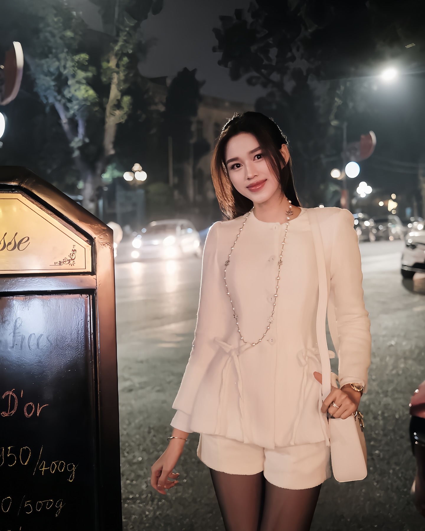 Sự thăng hạng phong cách của một Hoa hậu - Ảnh 1. Sự thăng hạng phong cách của một Hoa hậu - Ảnh 1.