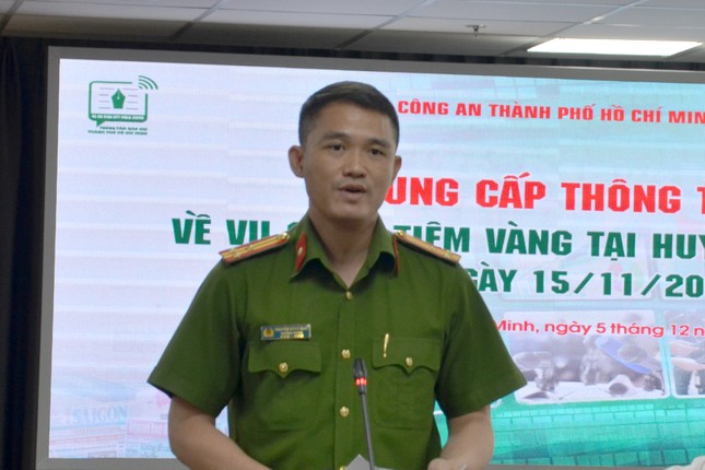 Bắt nguyên Trưởng phòng Cảnh sát hình sự Công an TPHCM- Ảnh 1.