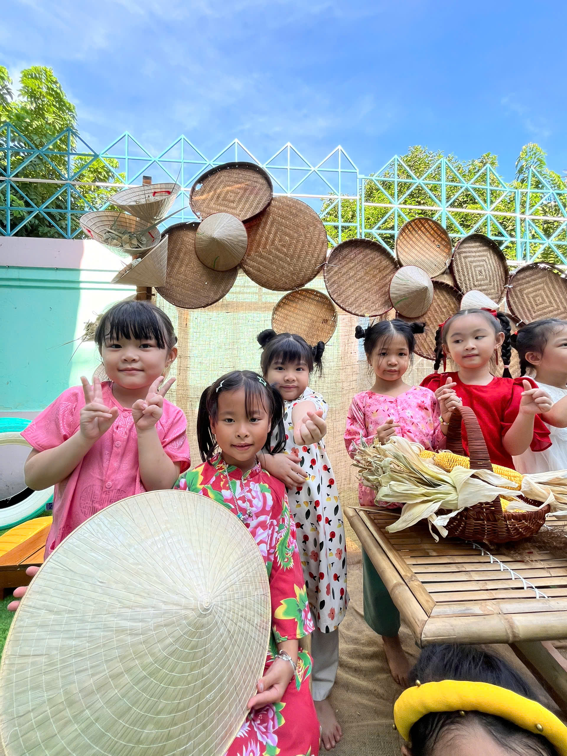 Một trường mầm non công lập có hoạt động tổng kết năm Một trường mầm non công lập có hoạt động tổng kết năm