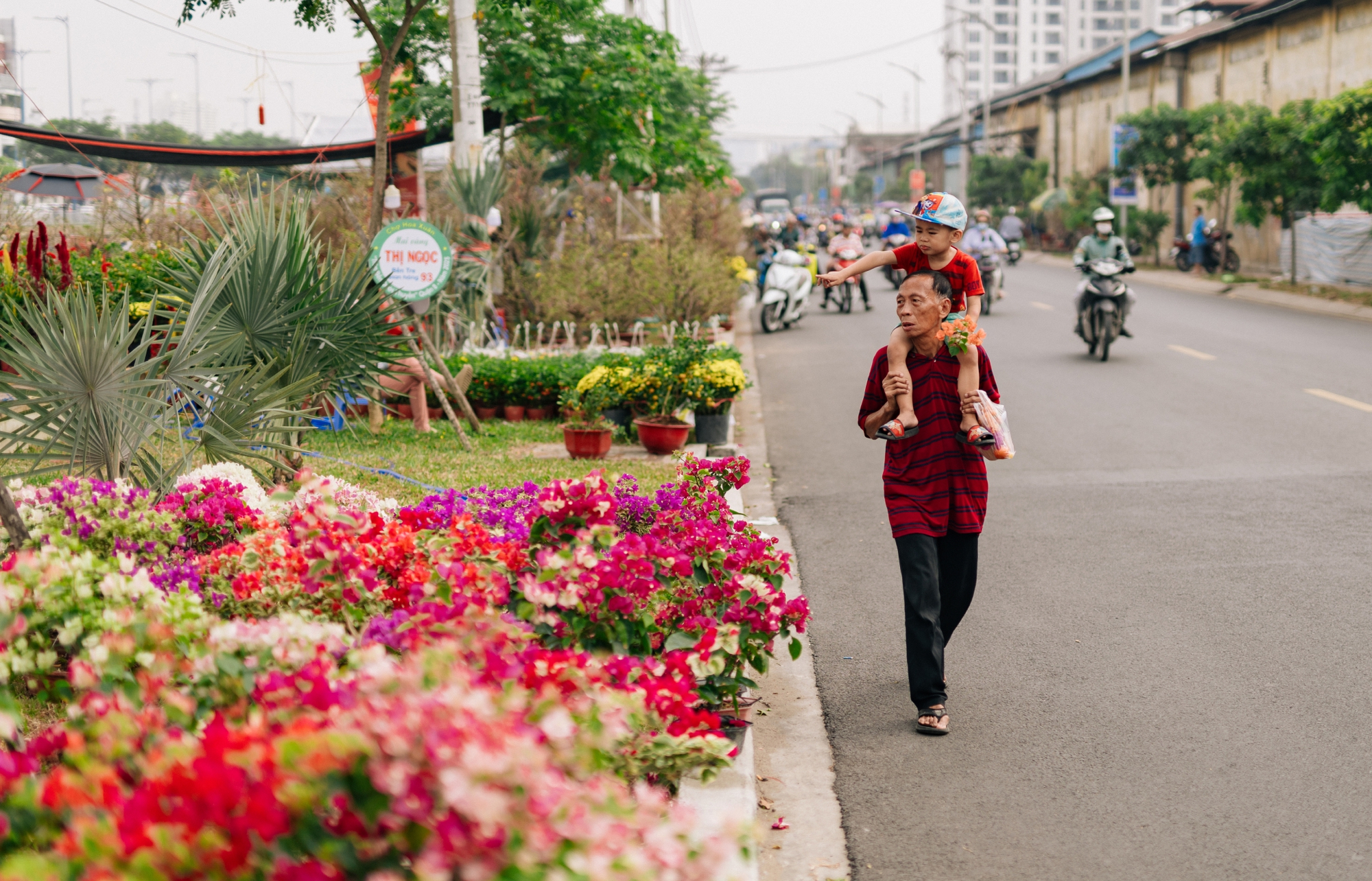 Tết này mình không về, Sài Gòn thương mình nhé!- Ảnh 21.