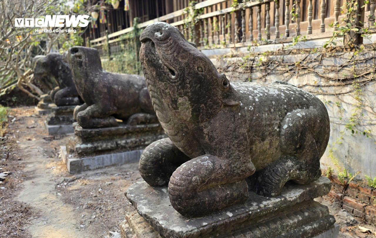 Du xuân về Bắc Ninh, ngắm hàng linh thú quỳ chầu ở chùa Phật Tích - Ảnh 6.