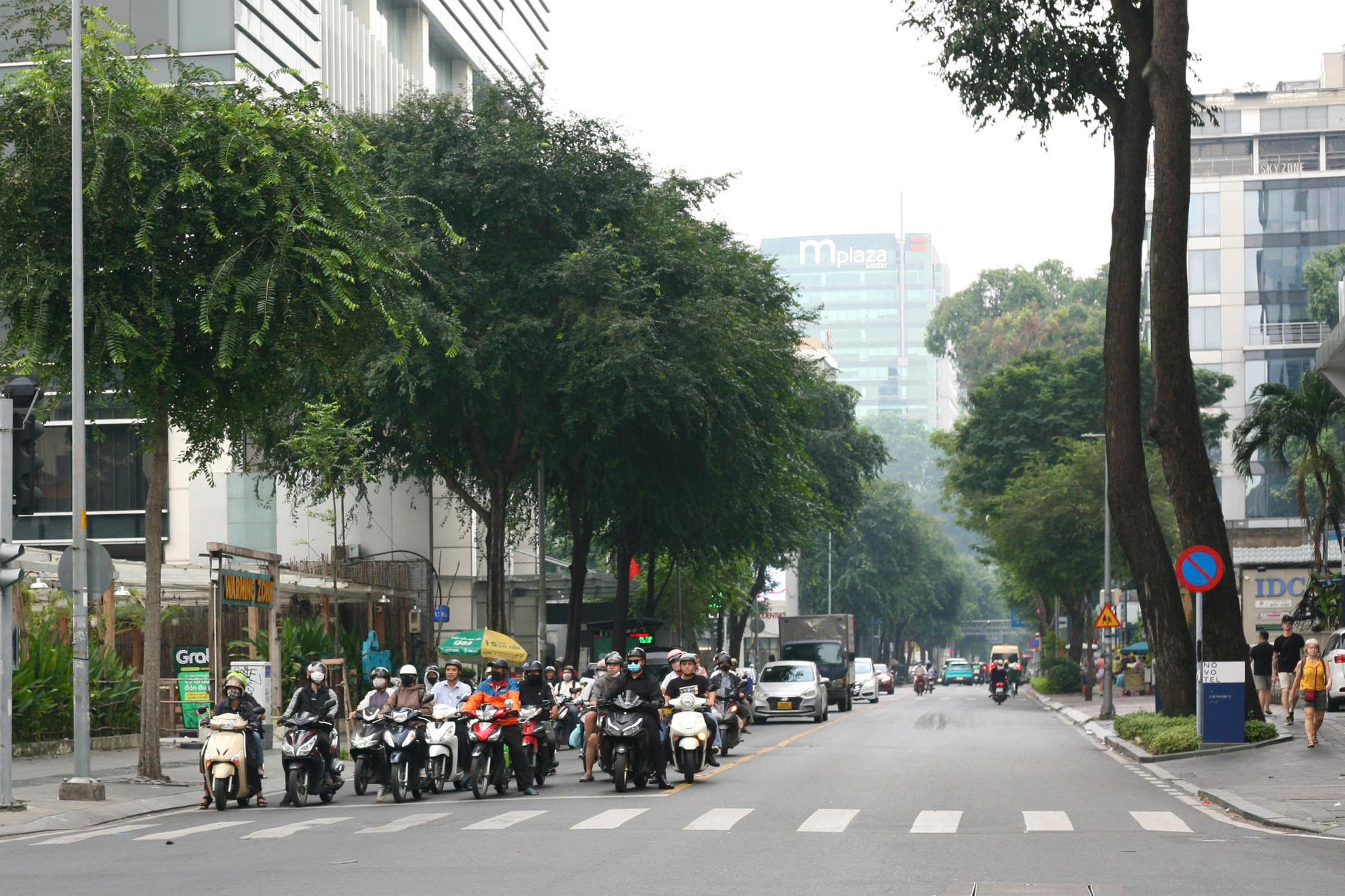 Tăng mức phạt giao thông: Nhiều người ở TP HCM “không tin vào mắt mình”- Ảnh 1.