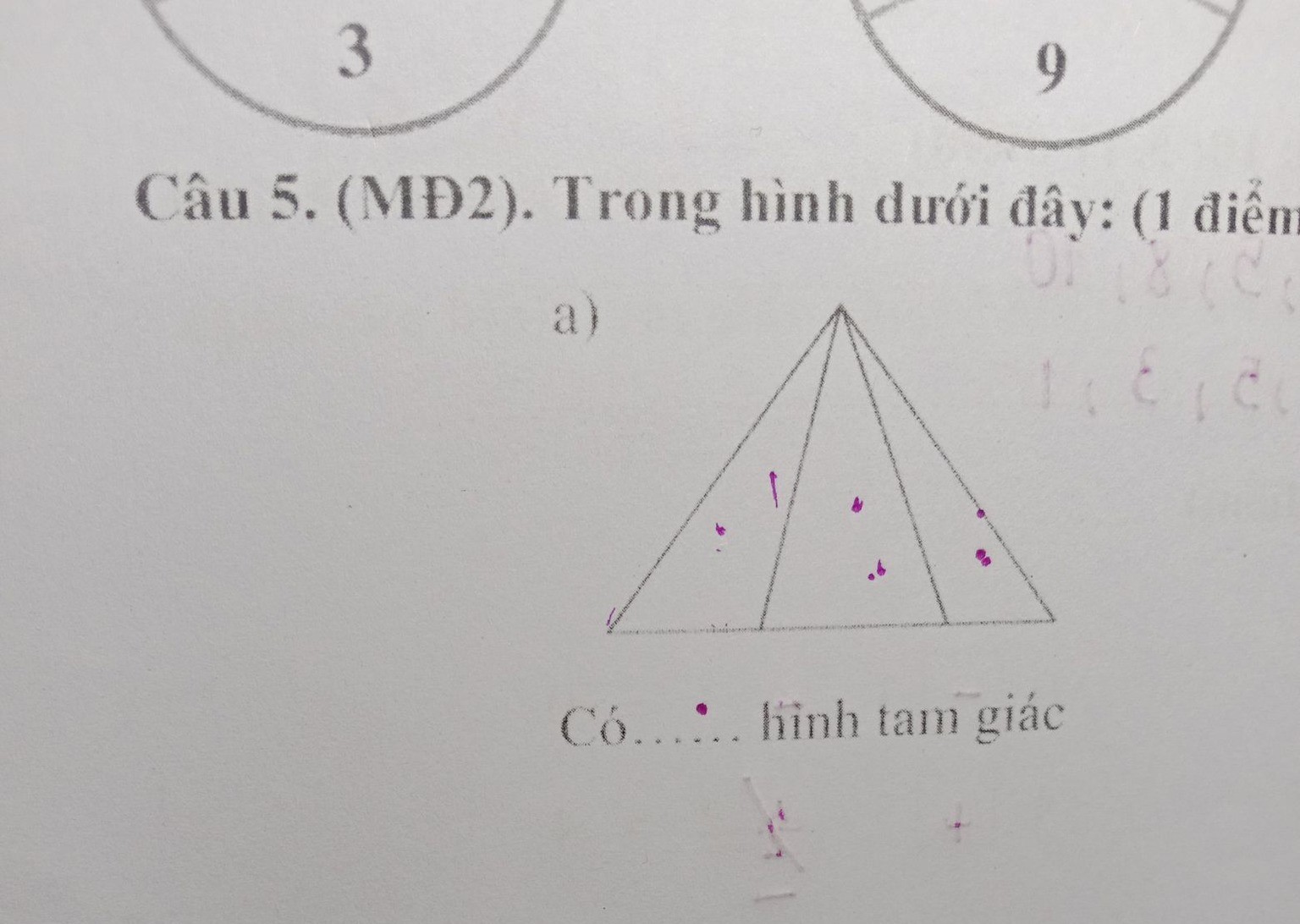 Bài toán đếm hình của con nhìn đơn giản nhưng khiến bà mẹ Đà Nẵng toát mồ hôi, hóa ra có &quot;mẹo&quot; làm phút mốt là ra - Ảnh 1.