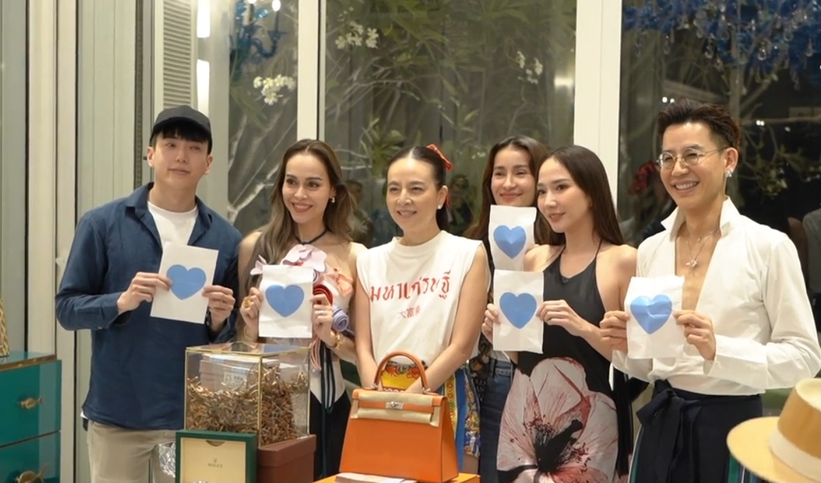 Tổ chức tiệc tất niên tại dinh thự 2.000m2, nữ tài phiệt Madam Pang:  - Ảnh 10.