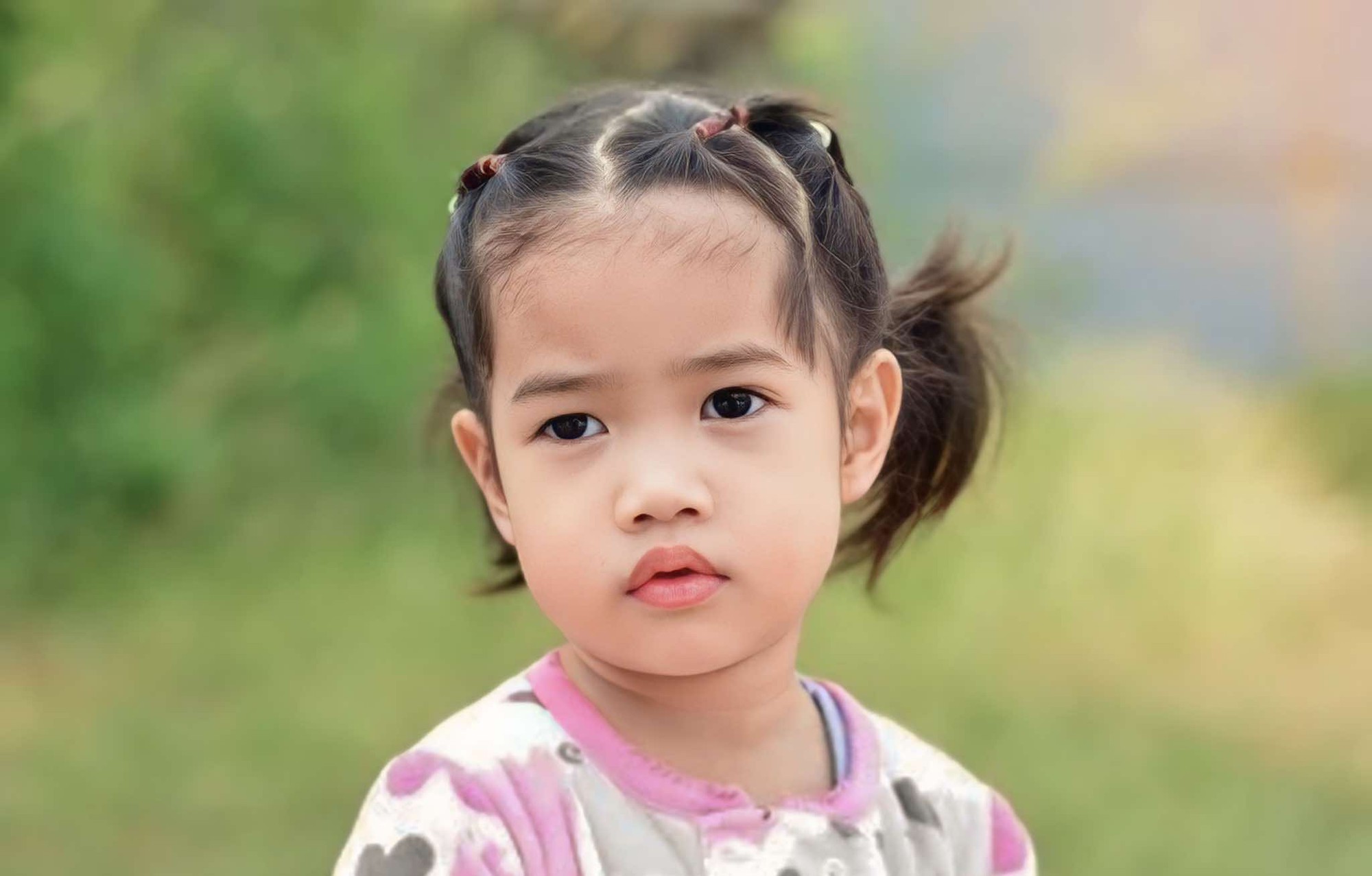 Nhìn 3 điểm này của đứa trẻ, người tinh ý nhận ra ngay cha mẹ của chúng đang có mối quan hệ không tốt- Ảnh 1.