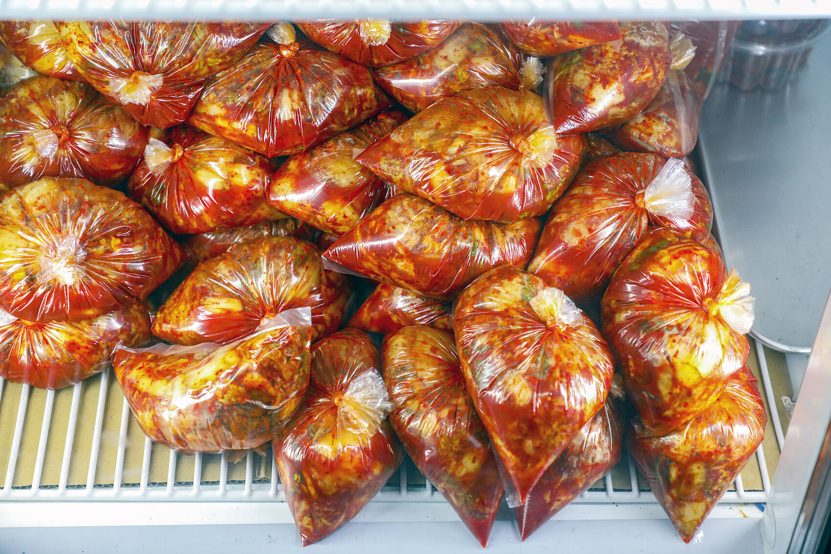 Phát hiện thi thể người phụ nữ trong tủ lạnh đựng kim chi - Ảnh 1.