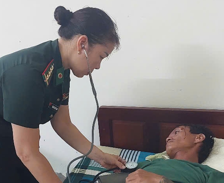 Thuyền viên sống sót hãi hùng kể lại phút sinh tử, chỉ biết gào thét trong vô vọng - Ảnh 5.