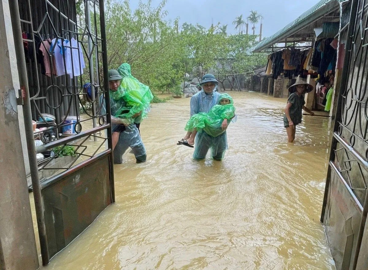 Hà Nội: Báo động lũ cấp 3 sông Bùi, mực nước tiếp tục dâng - Ảnh 1.