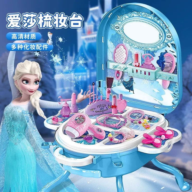 Con gái Đông Nhi hơn 1 tuổi đã "mê phấn son", có riêng bàn makeup xinh như công chúa - Ảnh 9. Con gái Đông Nhi hơn 1 tuổi đã "mê phấn son", có riêng bàn makeup xinh như công chúa - Ảnh 9.