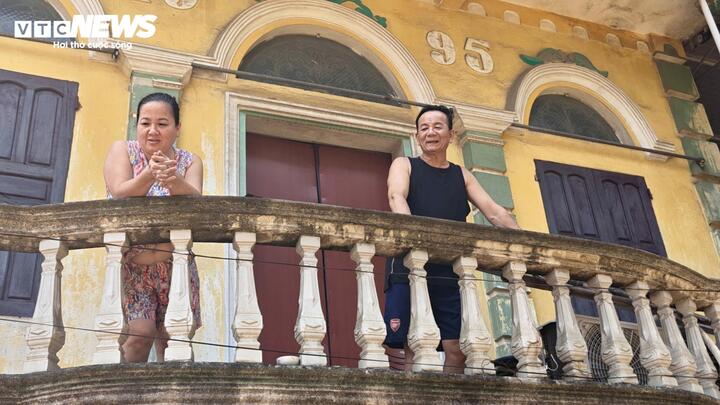Làng cổ Thổ Hà chìm trong biển nước, hơn 8.000 người dân bị cô lập - Ảnh 3. Làng cổ Thổ Hà chìm trong biển nước, hơn 8.000 người dân bị cô lập - Ảnh 3.