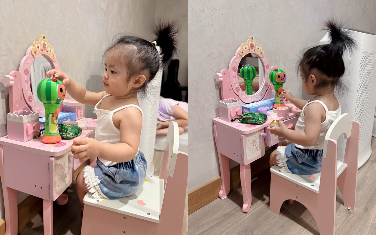 Con gái Đông Nhi hơn 1 tuổi đã "mê phấn son", có riêng bàn makeup xinh như công chúa - Ảnh 2. Con gái Đông Nhi hơn 1 tuổi đã "mê phấn son", có riêng bàn makeup xinh như công chúa - Ảnh 2.