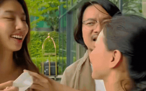thiet-ke-chua-co-ten-1760073619782385338348-1760088665533-17600886656211888137748.gif