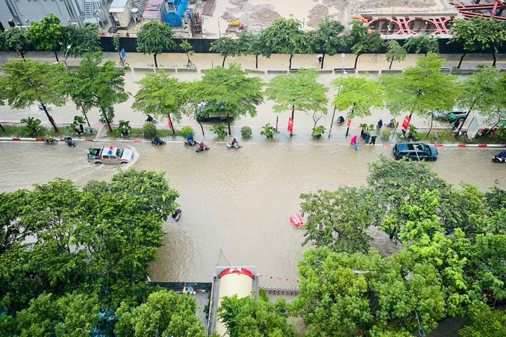 Mưa ngập lịch sử và cuộc chạy đua sinh tử của bệnh nhân ung thư máu - Ảnh 3. Mưa ngập lịch sử và cuộc chạy đua sinh tử của bệnh nhân ung thư máu - Ảnh 3.