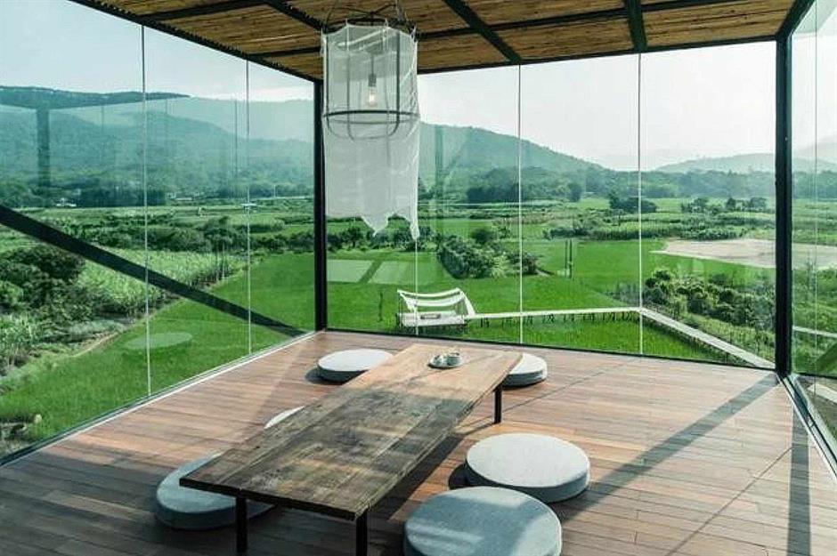1fdc1484-830b-4db4-9f53-14529b31069a-seven-build-friends-dream-home-9-1760090908317102232108-1760148189534-17601481897161473245253.jpg
