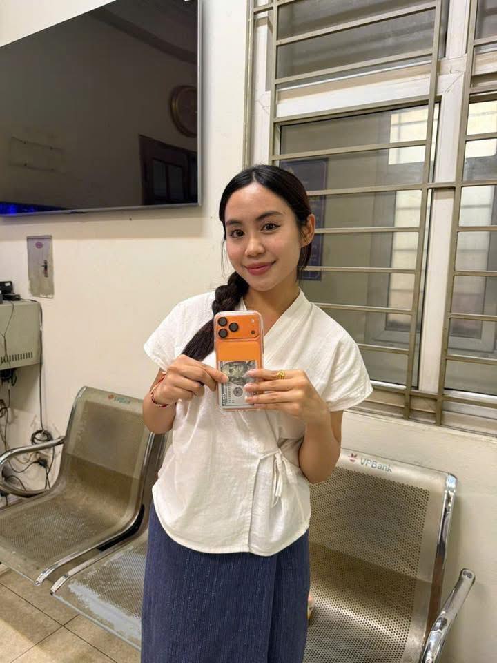 Nữ du học sinh Lào bị móc túi đã tìm lại được iPhone 17, gửi lời cảm ơn đến Công an Hà Nội - Ảnh 2.