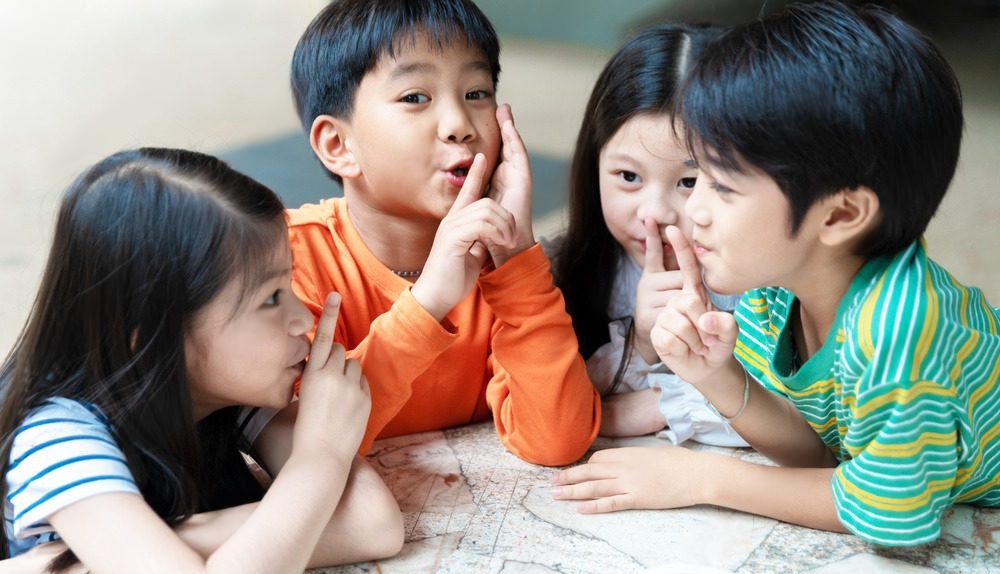Không hề mê tín: Cha mẹ dặn con tuyệt đối tránh xa người thường nói 4 câu này!- Ảnh 1. Không hề mê tín: Cha mẹ dặn con tuyệt đối tránh xa người thường nói 4 câu này!- Ảnh 1.