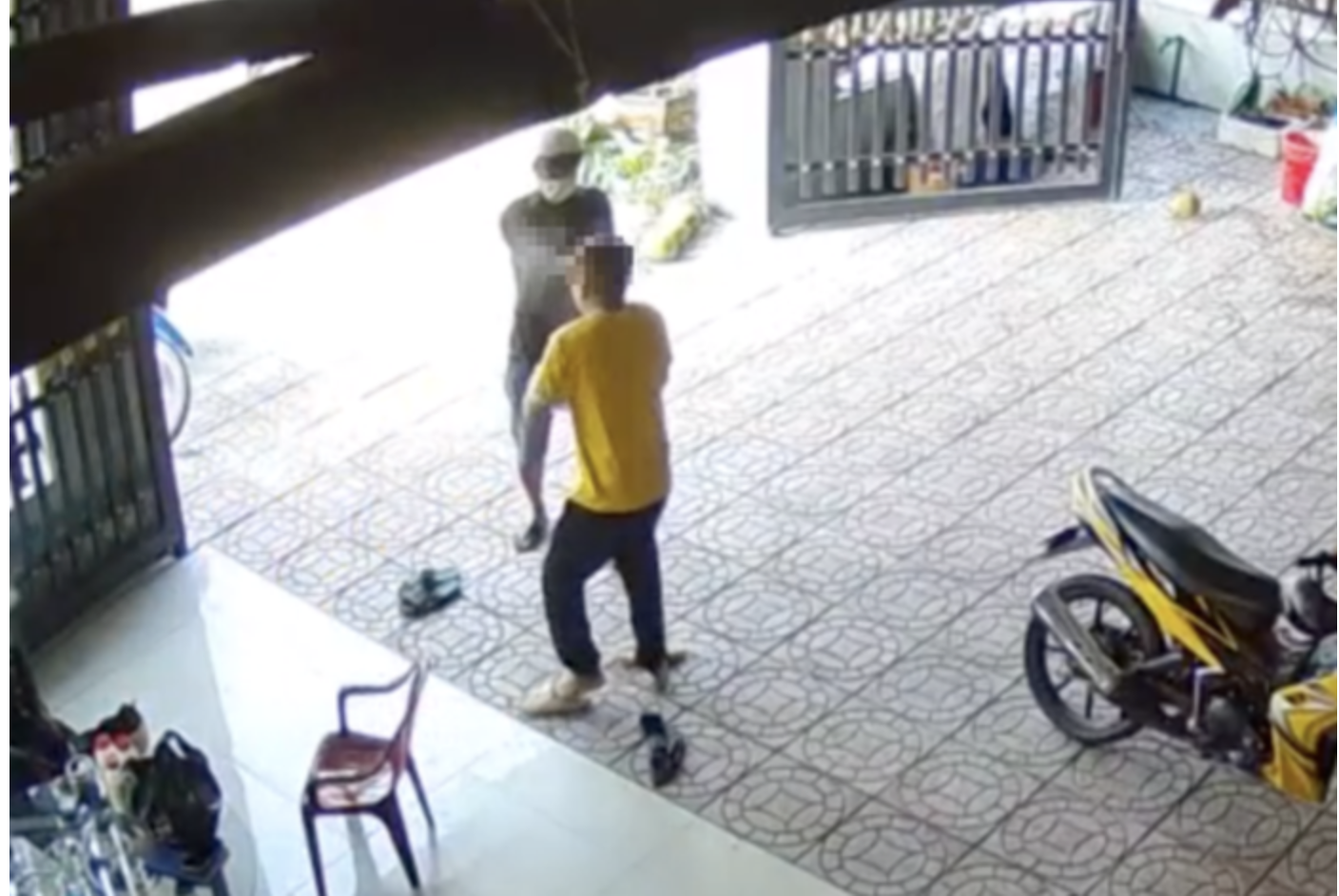 Vĩnh Long Đình chỉ điều tra vụ cha bắn tài xế sau cái chết của con gái - Ảnh 1. Vĩnh Long Đình chỉ điều tra vụ cha bắn tài xế sau cái chết của con gái - Ảnh 1.