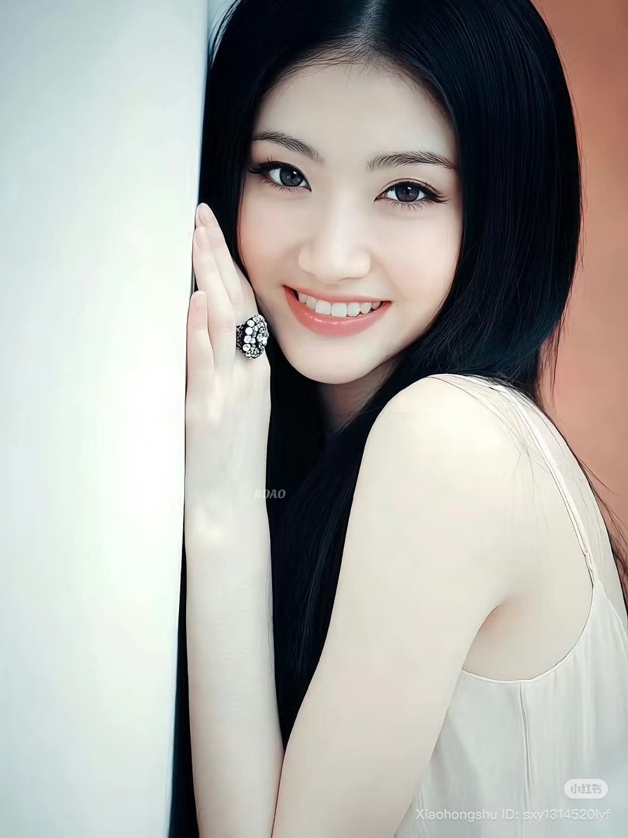 Nếu thế gian chỉ còn bóng đêm thì mỹ nhân này là ánh sáng: Nhan sắc đỉnh body nuột, định nghĩa của 2 từ hoàn mỹ - Ảnh 1.