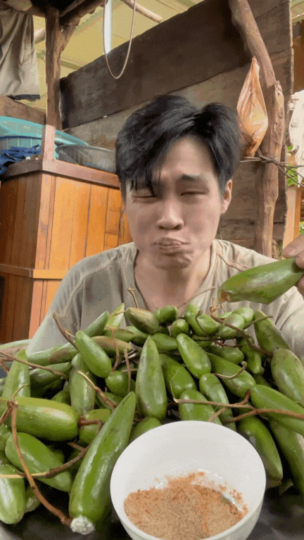 dac-san-tay-bac-qua-sung-trau-3-1760246437905884778561.gif