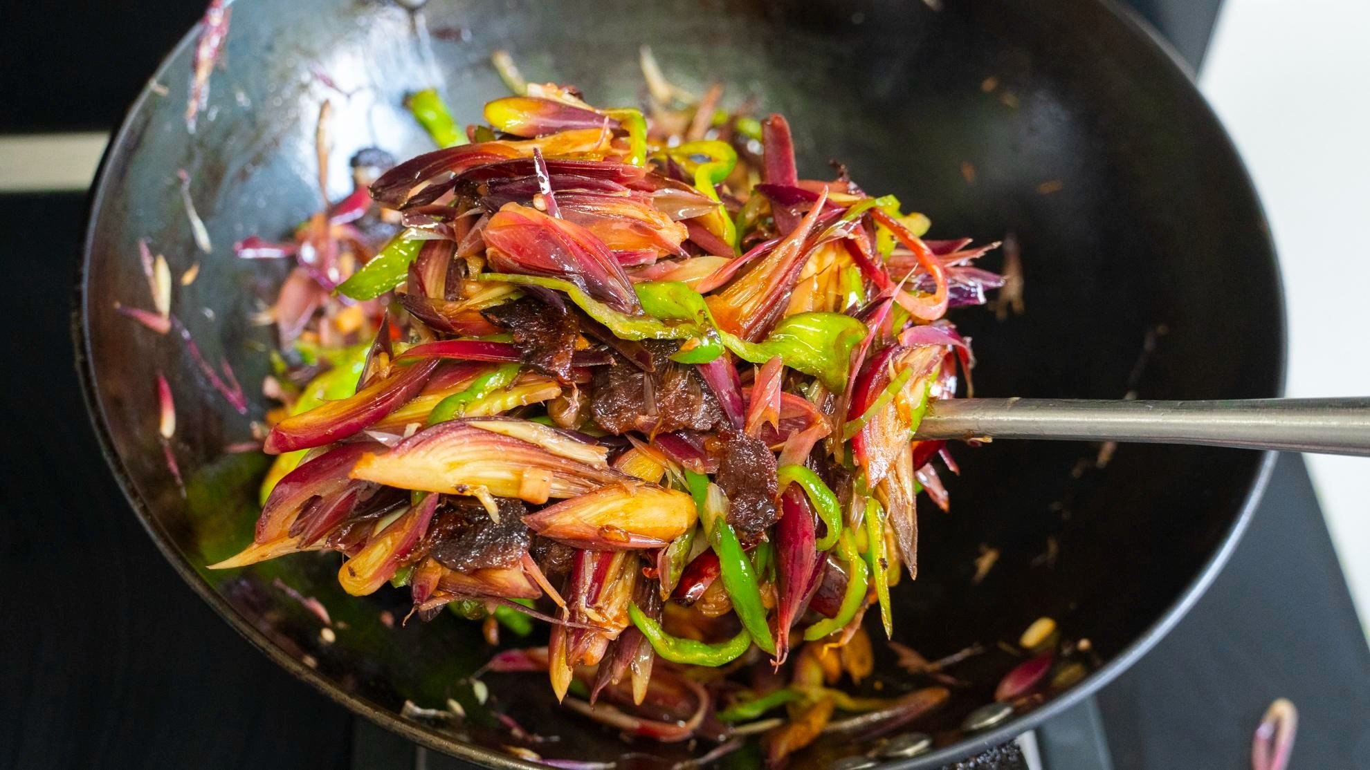 Không chỉ có mùa vàng rực rỡ, nơi này còn cất giấu 