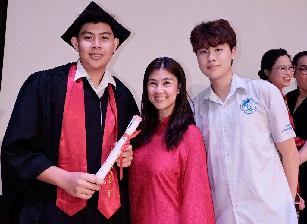 Diễn viên Việt ly hôn đại gia ngàn tỷ, phải đi bày mâm cúng cô hồn thuê, giờ sở hữu 2 nhà hàng sang trọng - Ảnh 3.
