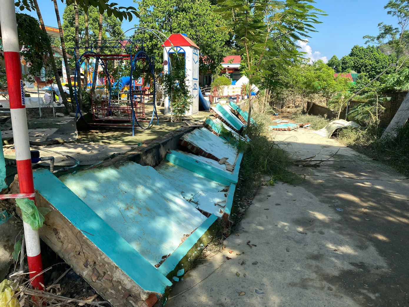 Nhiều trường mầm non ở Thái Nguyên tan hoang, bùn đất phủ kín sau bão lũ - Ảnh 16.