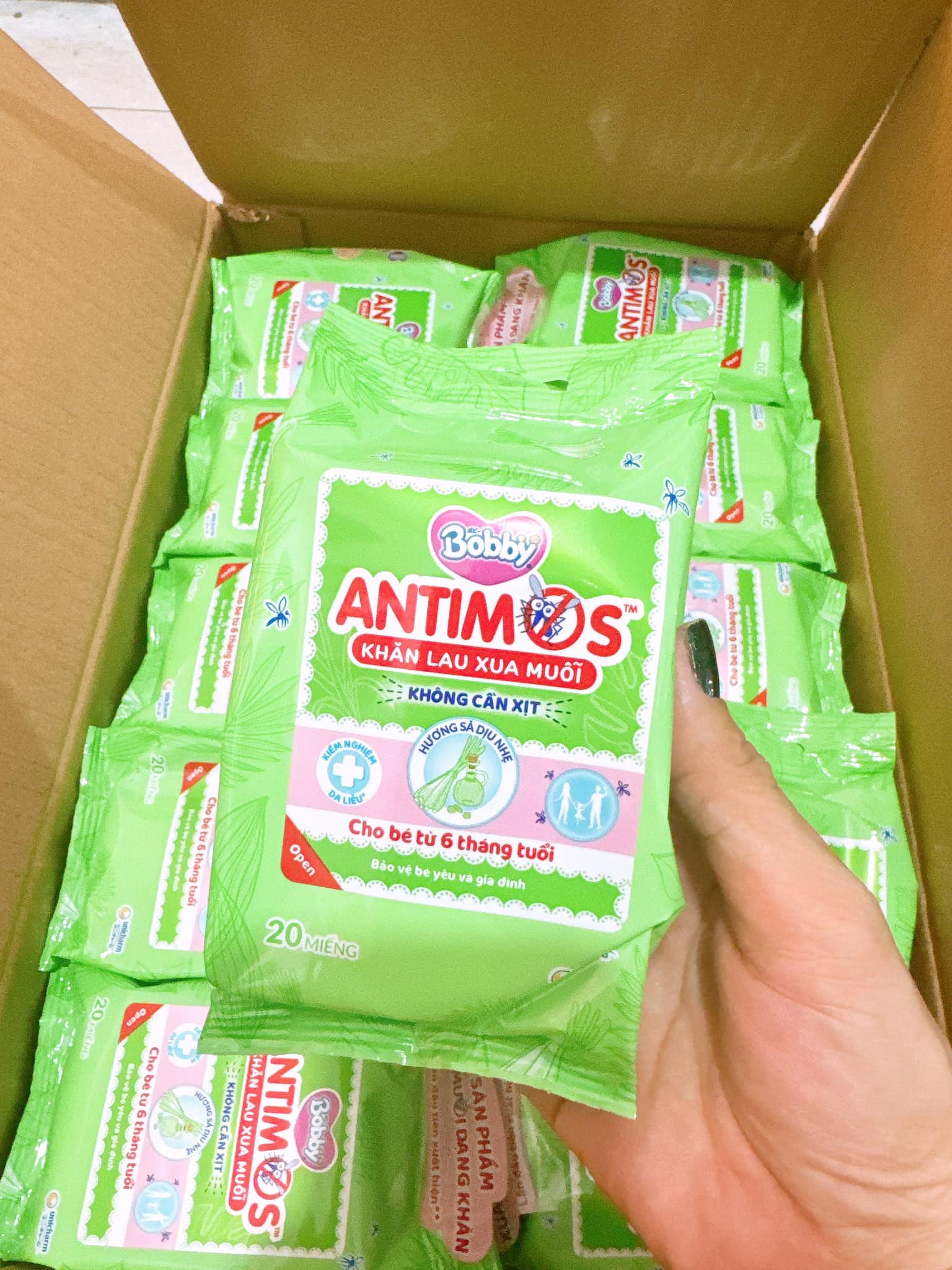 Check khăn ướt xua muỗi Bobby Antimos: Món “must-have” trong túi mẹ bỉm mùa mưa ẩm này- Ảnh 12.