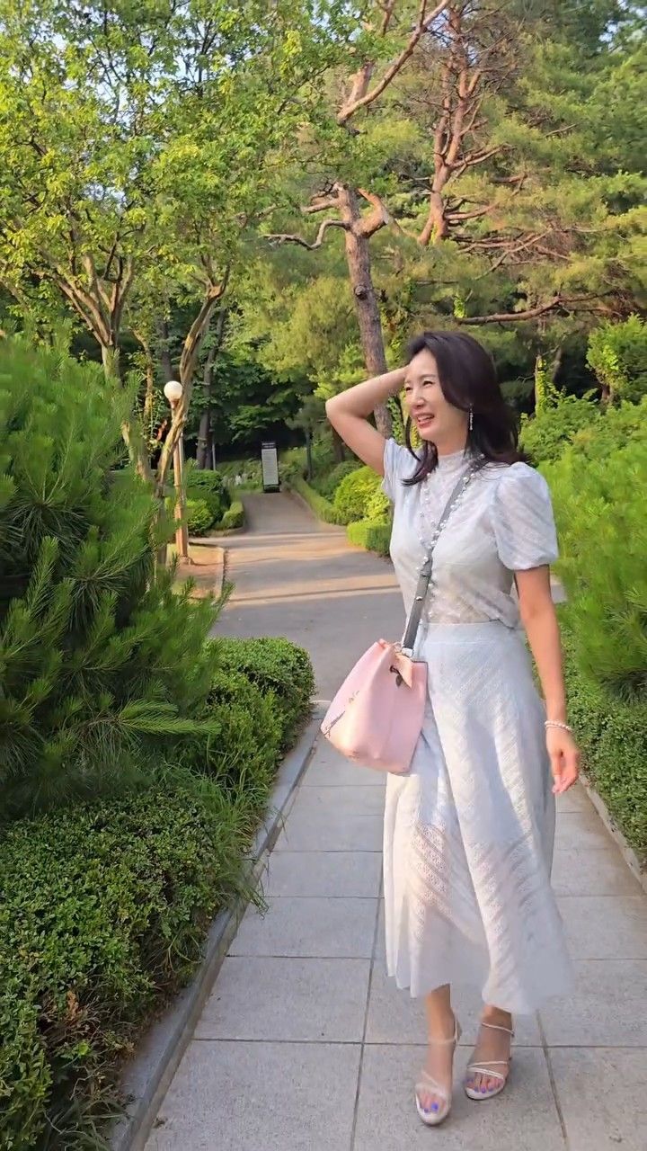 Mẹ U50 chia sẻ: Mảnh đất mua năm 2019 tăng giá gấp đôi, nhưng vẫn chưa bán vì sợ mất thứ quan trọng hơn tiền - Ảnh 2. Mẹ U50 chia sẻ: Mảnh đất mua năm 2019 tăng giá gấp đôi, nhưng vẫn chưa bán vì sợ mất thứ quan trọng hơn tiền - Ảnh 2.