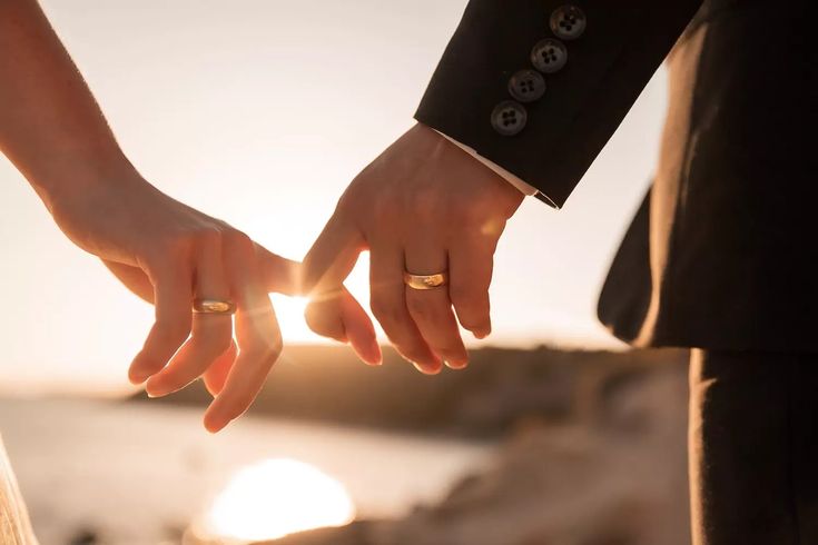 Nghe mẹ kể chuyện định đẻ cố con trai, ba nói một câu khiến tôi bật khóc: Đây mới là người đàn ông tử tế!- Ảnh 2. Nghe mẹ kể chuyện định đẻ cố con trai, ba nói một câu khiến tôi bật khóc: Đây mới là người đàn ông tử tế!- Ảnh 2.