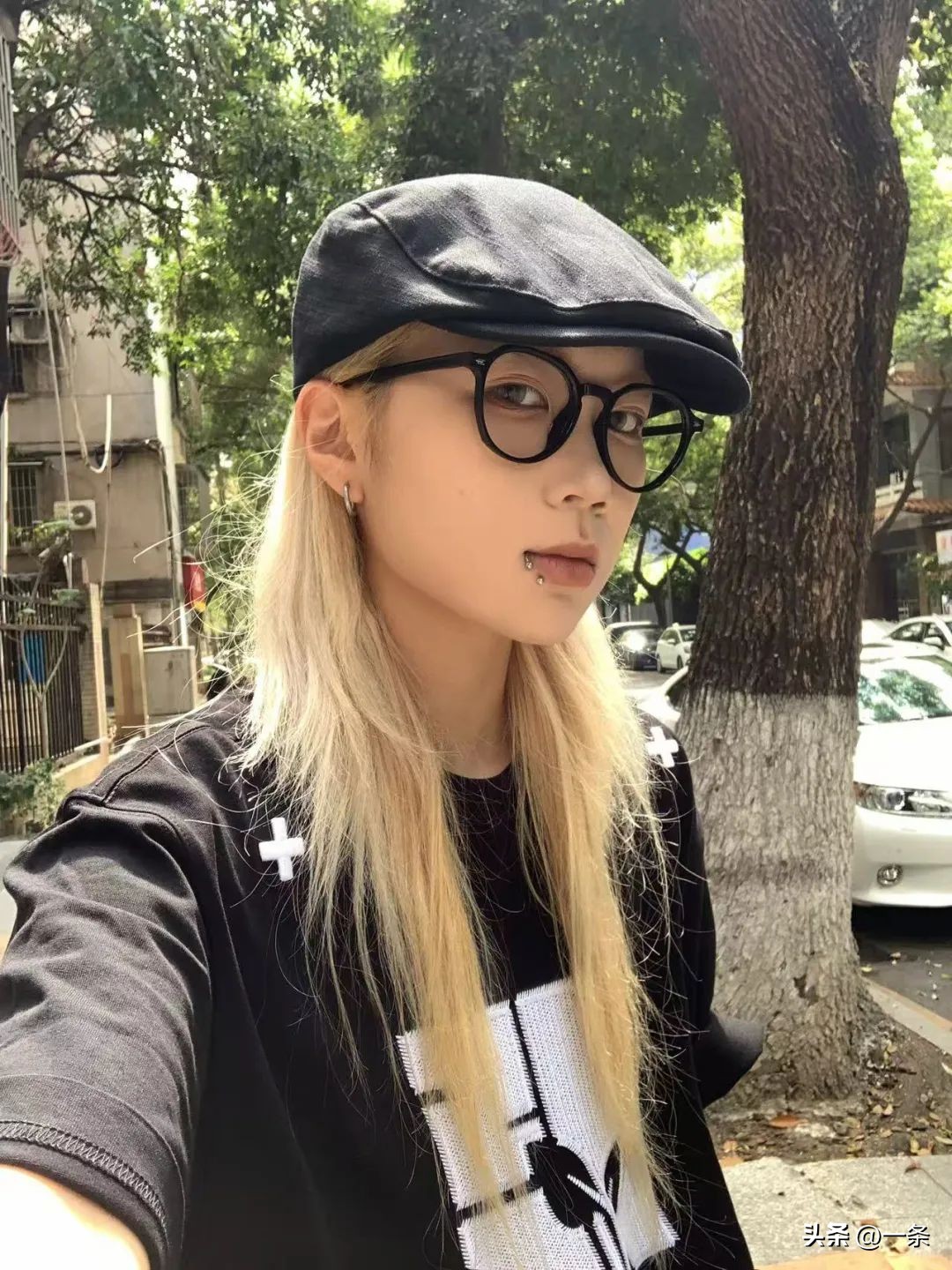 Thế hệ trẻ đang làm ba việc mỗi ngày: Khi “đa nguồn thu” trở thành cách sống mới để tự do tài chính - Ảnh 2. Thế hệ trẻ đang làm ba việc mỗi ngày: Khi “đa nguồn thu” trở thành cách sống mới để tự do tài chính - Ảnh 2.