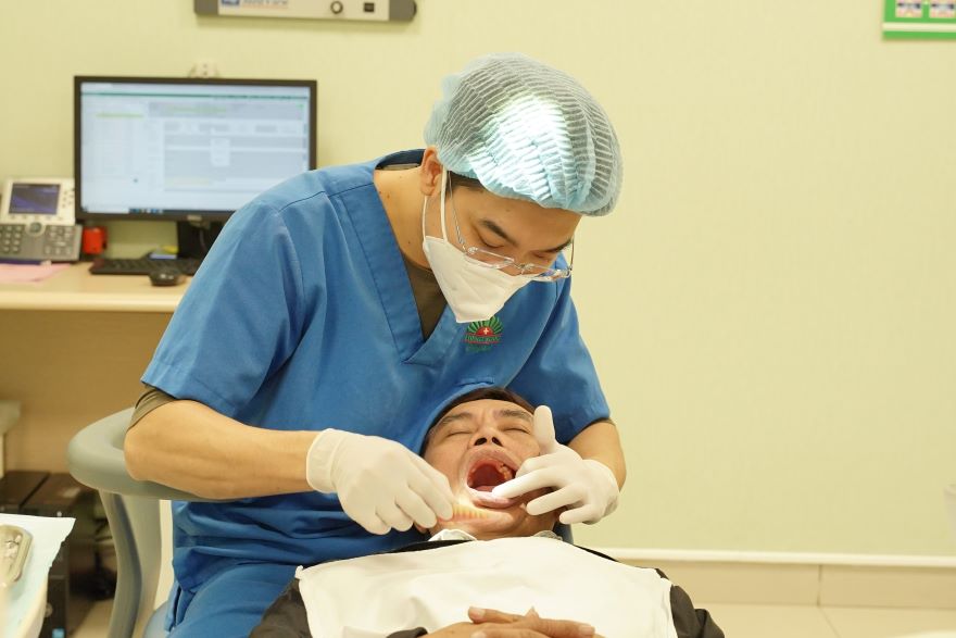 Trồng răng Implant: Đầu tư một lần, hiệu quả trọn đời, nâng cao chất lượng cuộc sống- Ảnh 5.