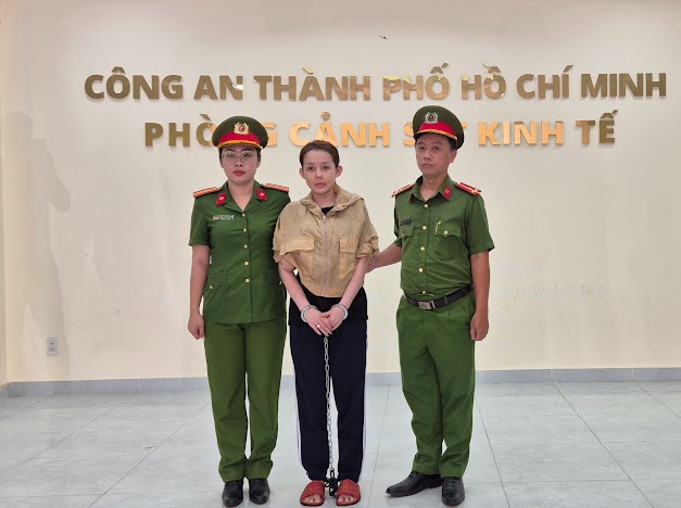 Nóng: Ngân 98 bị bắt - Ảnh 2.