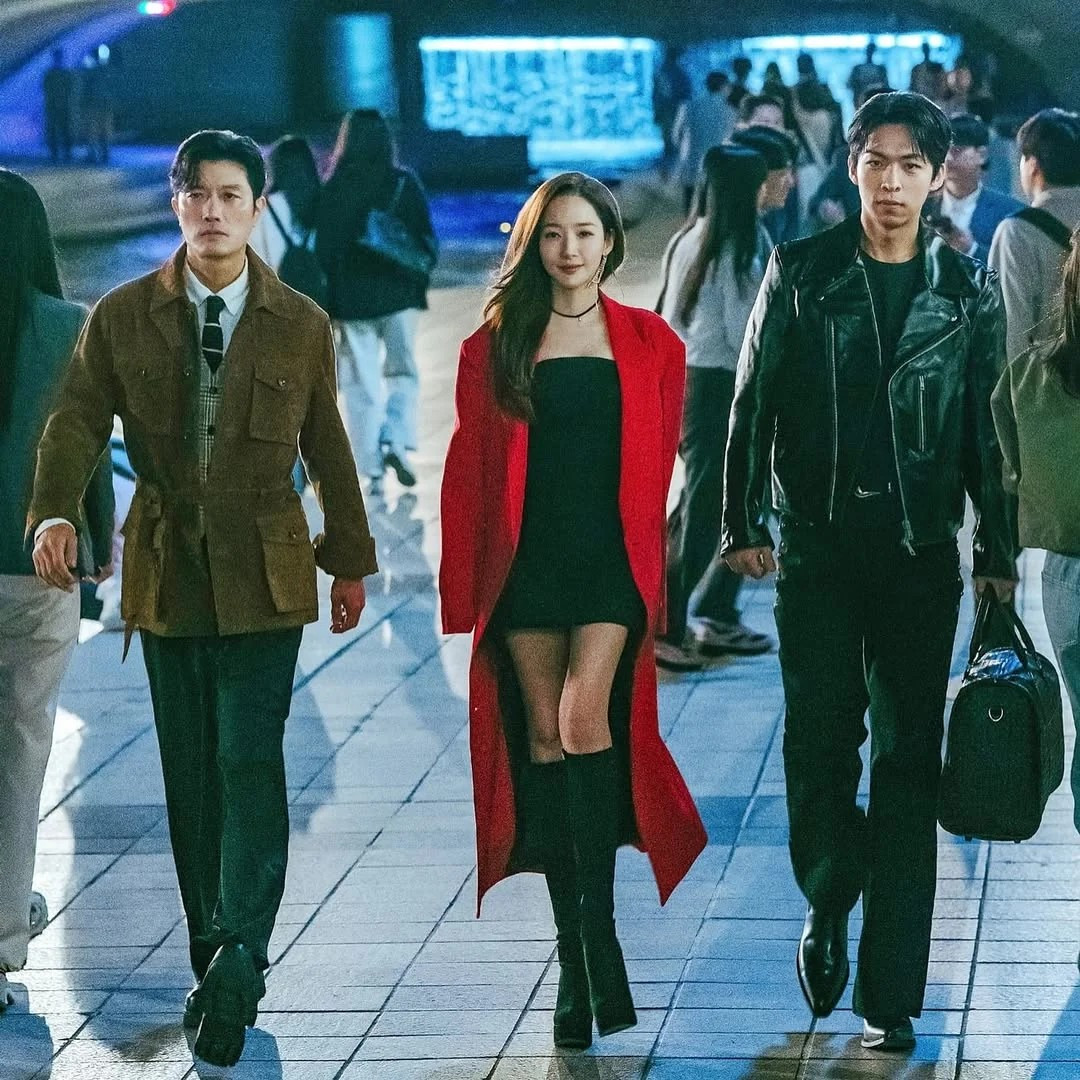 Song Joong Ki - Park Min Young cùng ngã ngựa: Không có Netflix, phim Hàn khó sống - Ảnh 2.