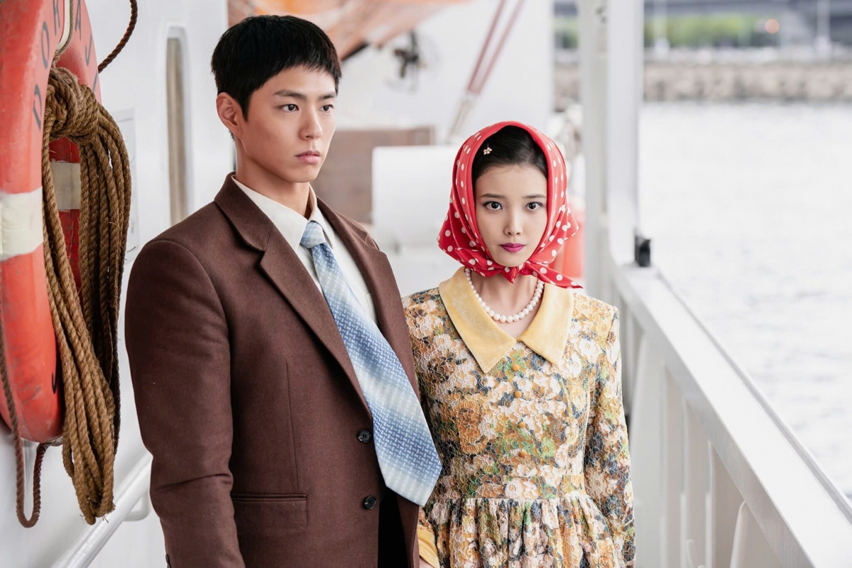 Song Joong Ki - Park Min Young cùng ngã ngựa: Không có Netflix, phim Hàn khó sống - Ảnh 3.