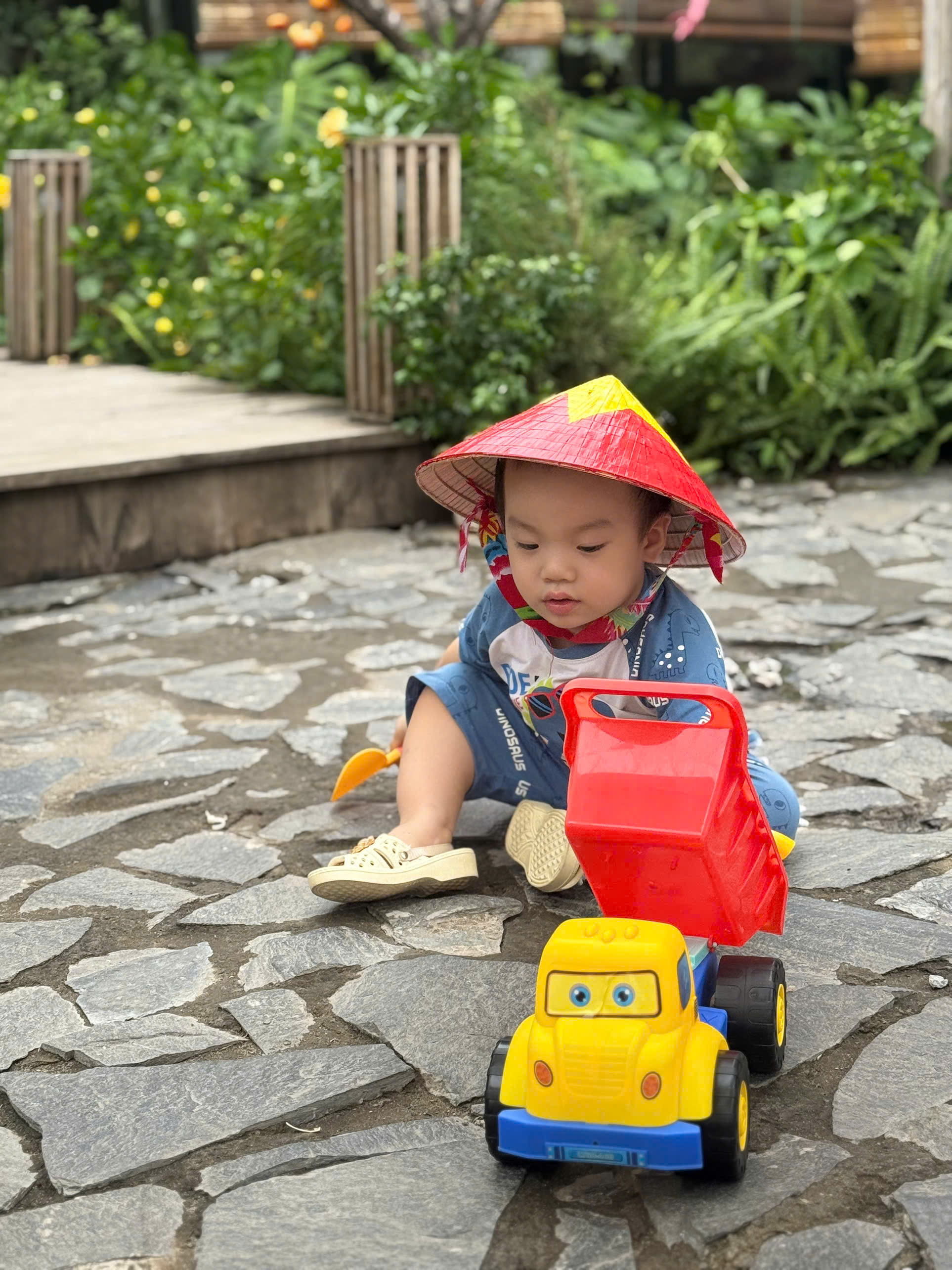 Check khăn ướt xua muỗi Bobby Antimos: Món “must-have” trong túi mẹ bỉm mùa mưa ẩm này- Ảnh 1.