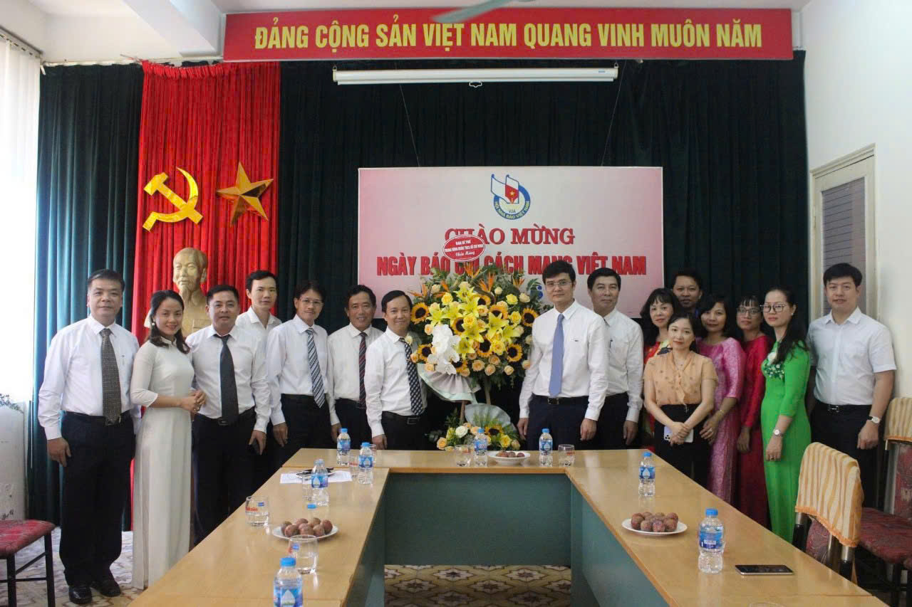 63 năm Tạp chí Thanh niên đồng hành cùng bạn đọc cả nước vững bước tiến vào kỷ nguyên giàu mạnh hùng cường của dân tộc- Ảnh 1. 63 năm Tạp chí Thanh niên đồng hành cùng bạn đọc cả nước vững bước tiến vào kỷ nguyên giàu mạnh hùng cường của dân tộc- Ảnh 1.