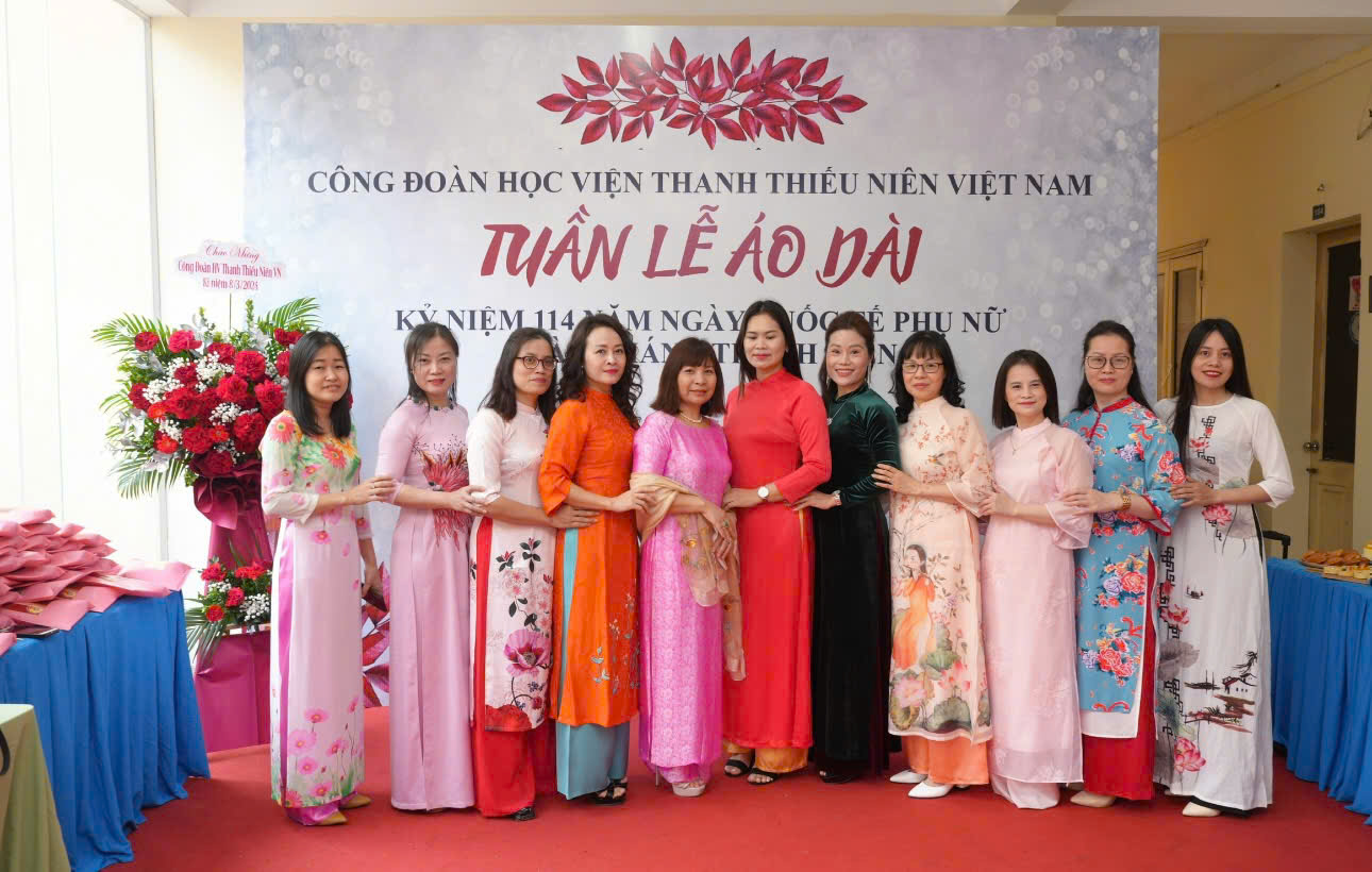63 năm Tạp chí Thanh niên đồng hành cùng bạn đọc cả nước vững bước tiến vào kỷ nguyên giàu mạnh hùng cường của dân tộc- Ảnh 28. 63 năm Tạp chí Thanh niên đồng hành cùng bạn đọc cả nước vững bước tiến vào kỷ nguyên giàu mạnh hùng cường của dân tộc- Ảnh 28.