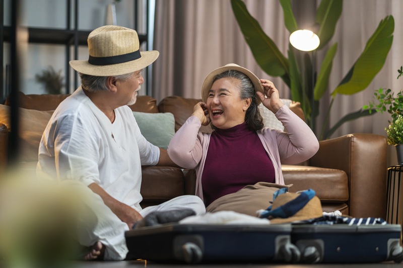 Lương hưu 13 triệu đồng nhưng năm nào bố mẹ chồng tôi cũng đi du lịch nước ngoài, để lại nỗi lo ngay ngáy cho con cháu- Ảnh 1. Lương hưu 13 triệu đồng nhưng năm nào bố mẹ chồng tôi cũng đi du lịch nước ngoài, để lại nỗi lo ngay ngáy cho con cháu- Ảnh 1.
