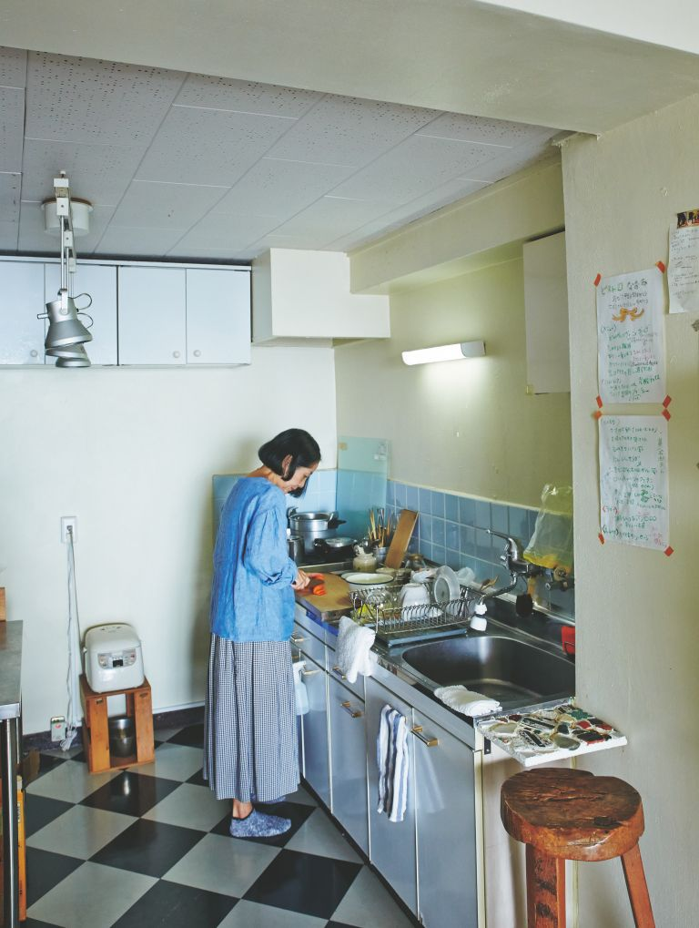 Mẹ U40 chia sẻ: Lương 12 triệu/tháng, tôi thử chia theo mô hình này – và bất ngờ khi cuối tháng vẫn dư 1 triệu - Ảnh 2. Mẹ U40 chia sẻ: Lương 12 triệu/tháng, tôi thử chia theo mô hình này – và bất ngờ khi cuối tháng vẫn dư 1 triệu - Ảnh 2.