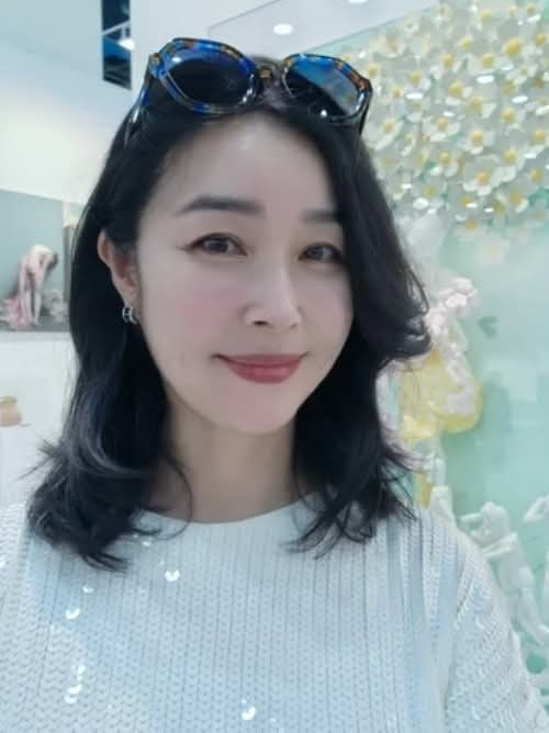 Ngoài 40 tuổi, bạn nên giữ tiền ở đâu để vừa an toàn vừa sinh lời? - Ảnh 3. Ngoài 40 tuổi, bạn nên giữ tiền ở đâu để vừa an toàn vừa sinh lời? - Ảnh 3.