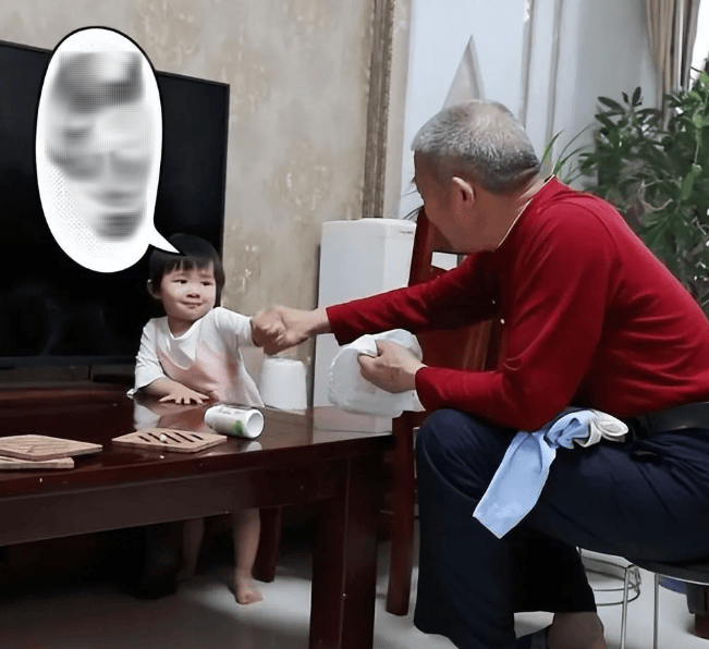 Vợ chồng U70 mang thai và sinh con tự nhiên: Sau 6 năm, hành trình khó khăn ấy liệu có khiến họ hối hận?- Ảnh 6. Vợ chồng U70 mang thai và sinh con tự nhiên: Sau 6 năm, hành trình khó khăn ấy liệu có khiến họ hối hận?- Ảnh 6.